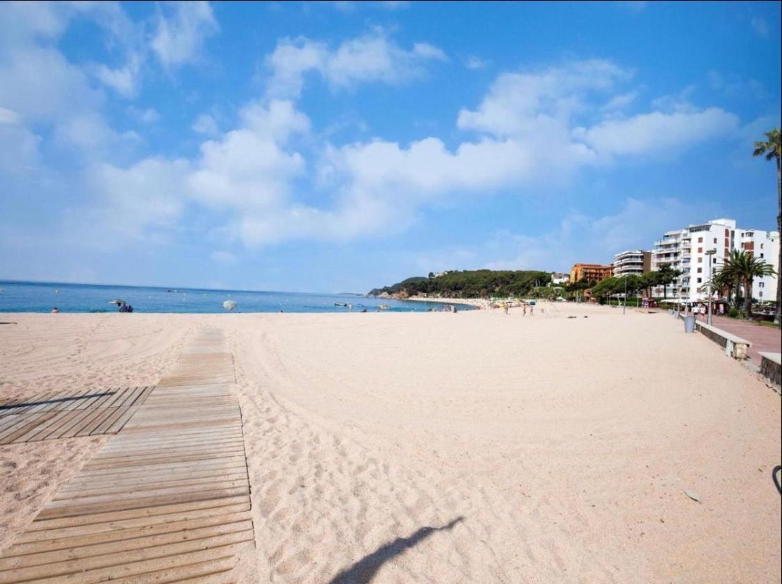 Seahomes Vacations, La Bleue, Beach&pool, Pk, Full Equipped In Fenals Appartement *